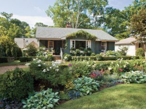Landscape In front of A House – Lexington, KY – Mow-Mow’s Family Landscaping