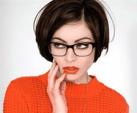 woman with nerdy look