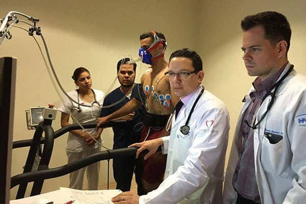 DR. VÍCTOR MANUEL GONZÁLEZ SIMROTH