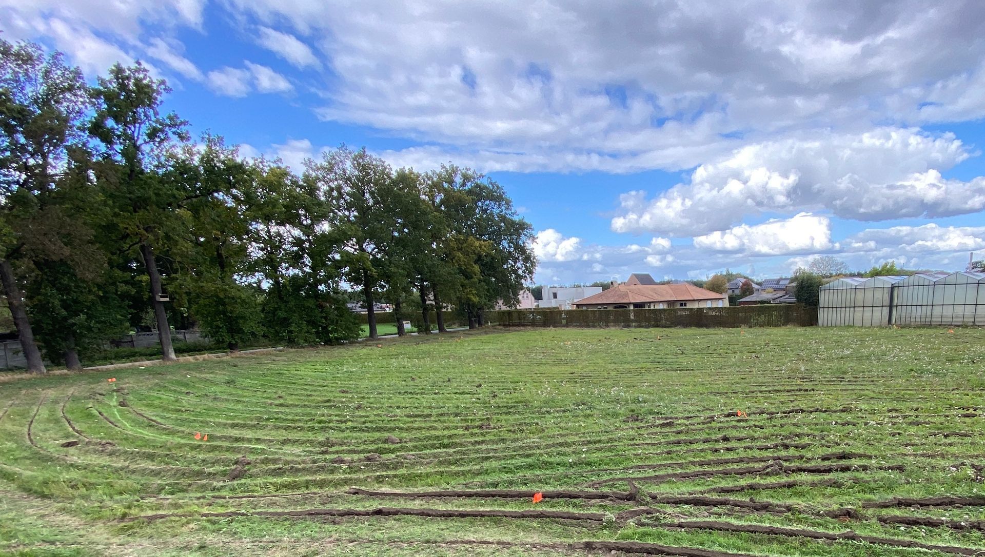 Keyline cultivation van een weide met een Yeomans diepwoeler