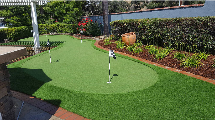 small putting green