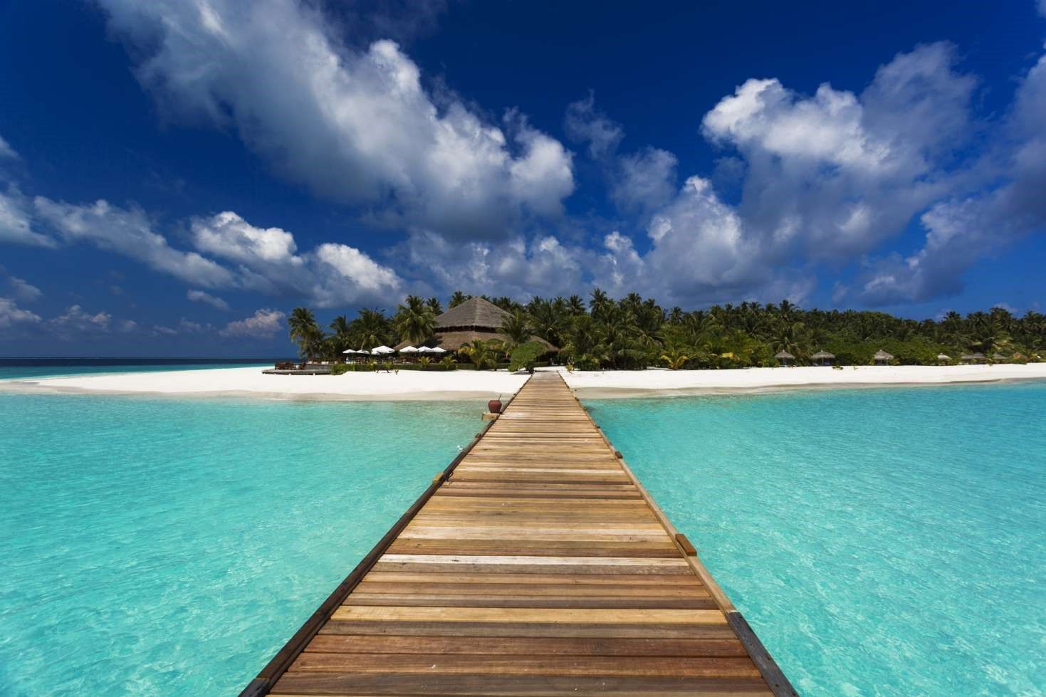 Amazing Maldives Luxury Offer from £1675pp