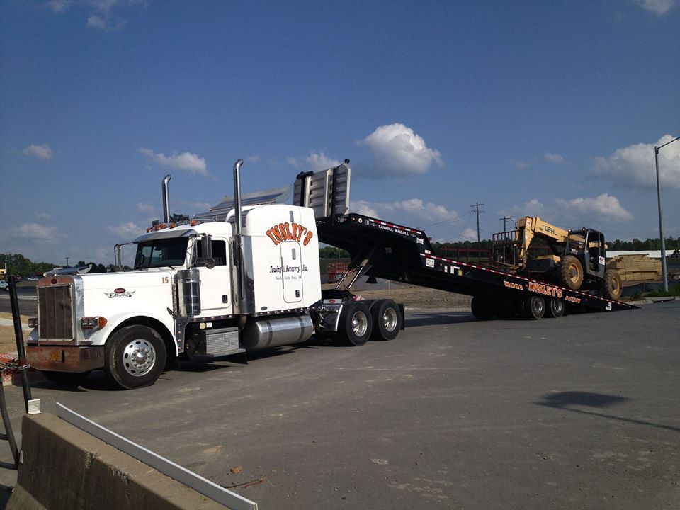 Unloading A Telehandler — Insley’s Towing and Recovery — Pine Bluff, AR