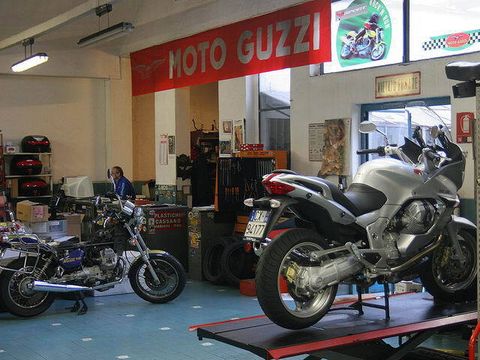 Officina Moto Guzzi
