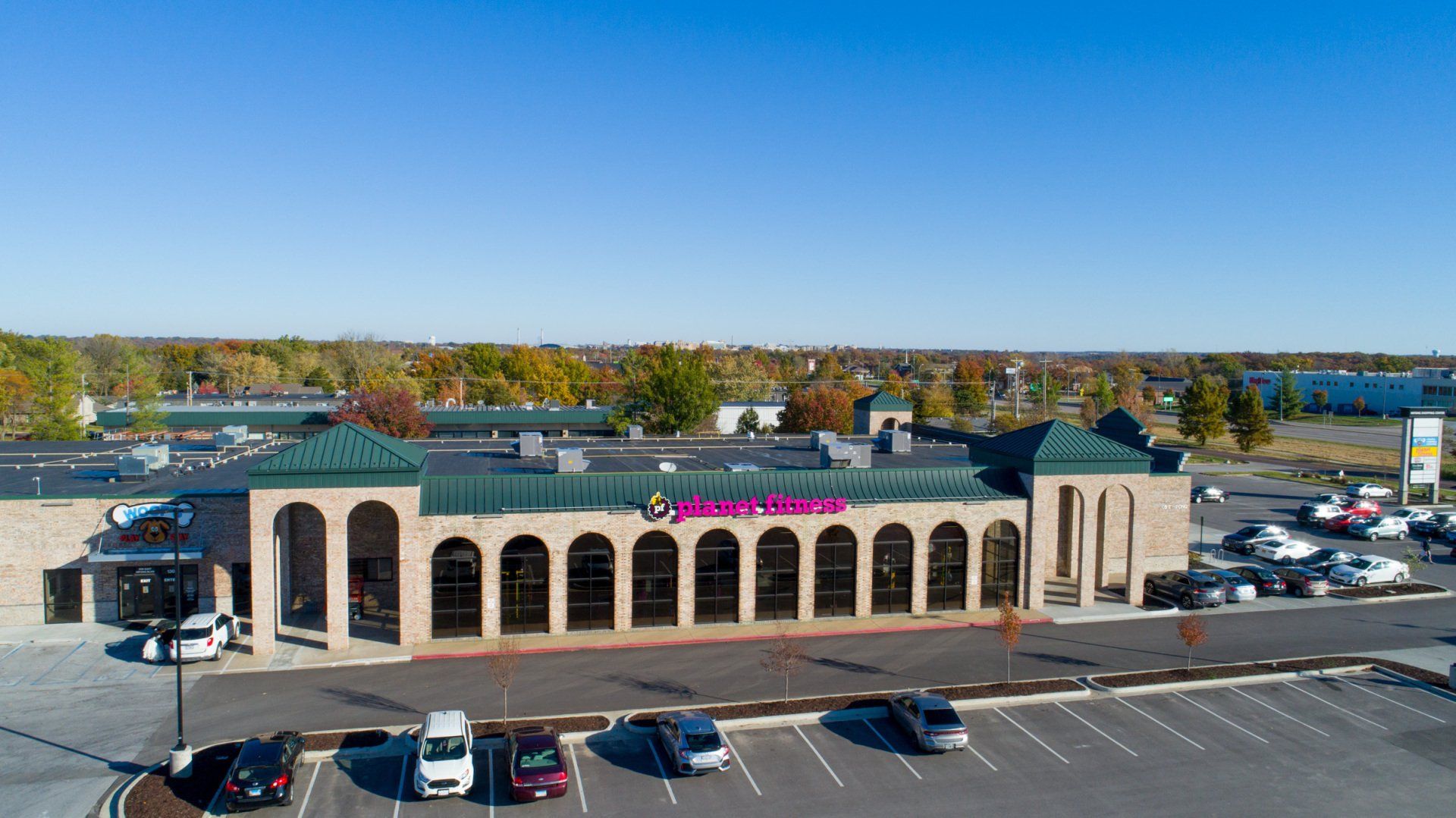 See if the Nifong Shopping Center is Right for Your Commercial Property in Columbia, MO