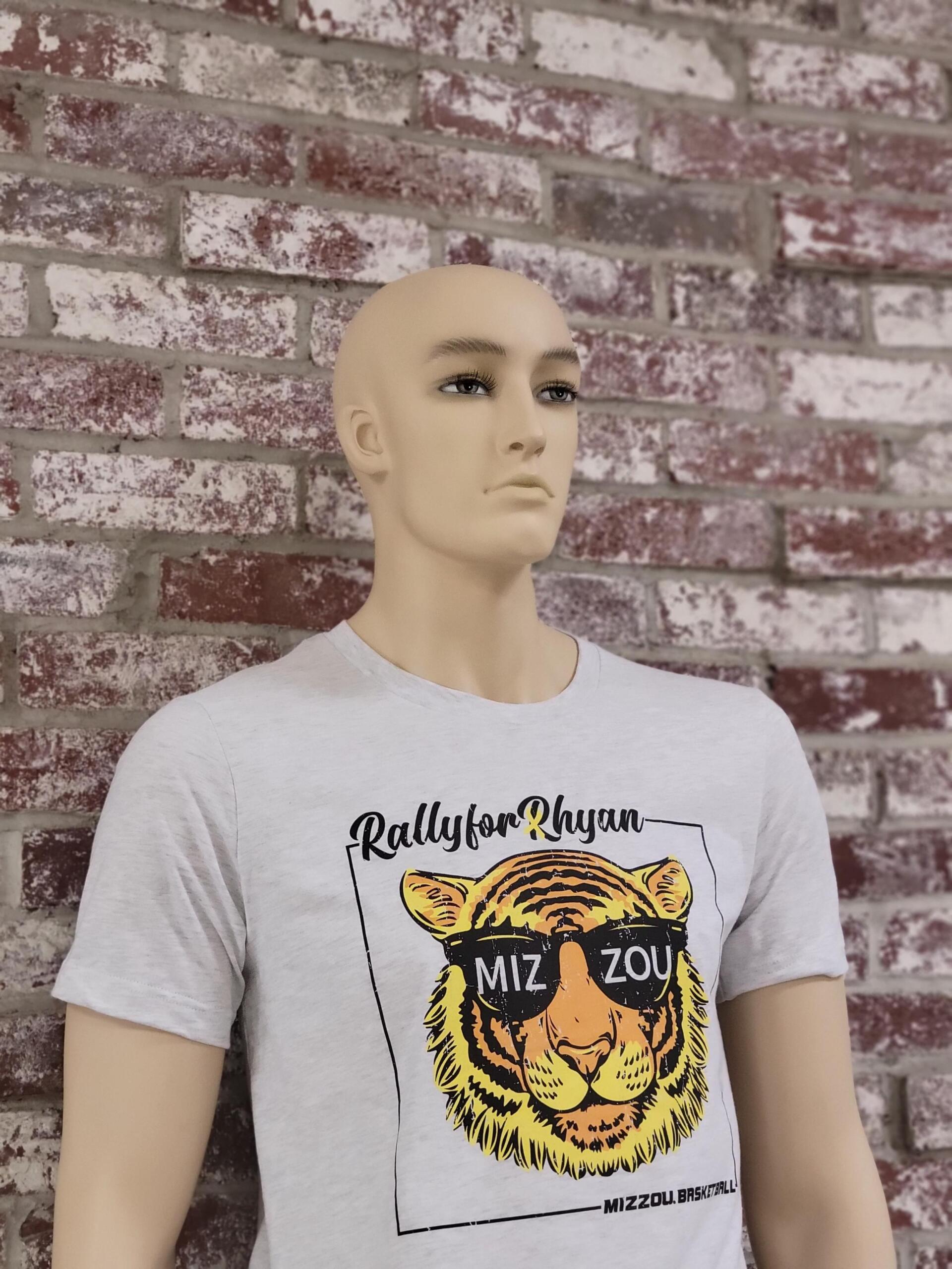 Dom (Mannequin) of Lindner Properties Team