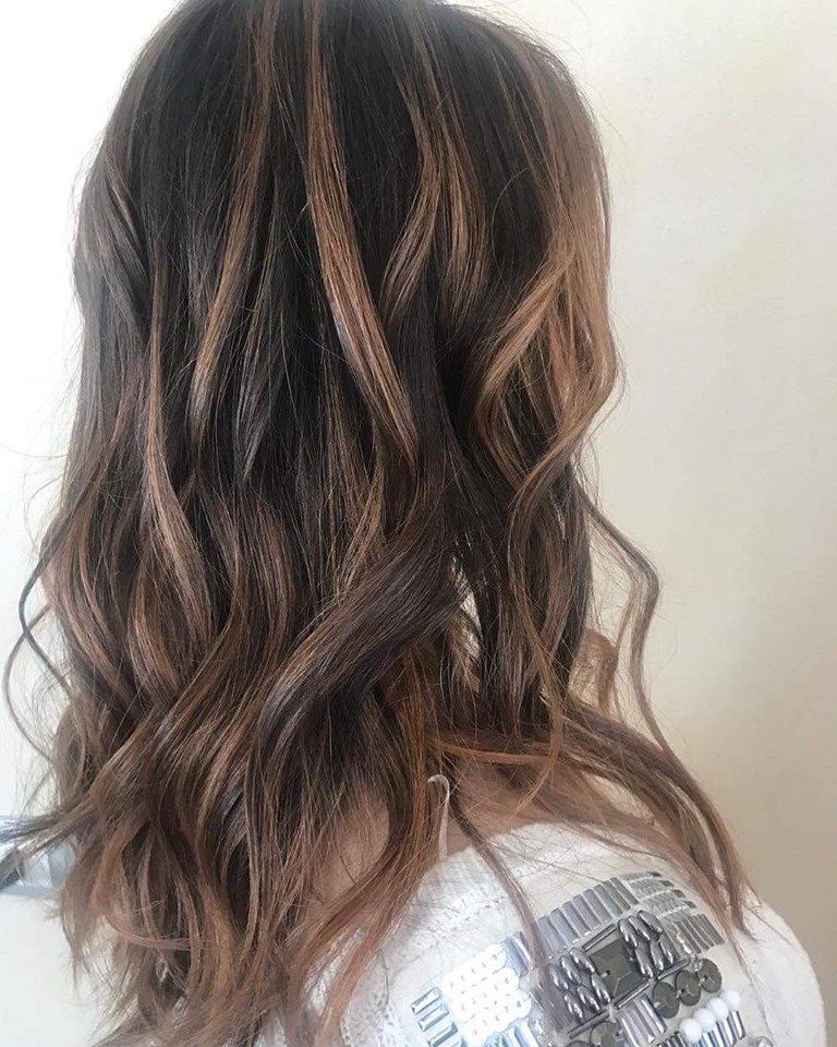 Capelli lunghi mossi