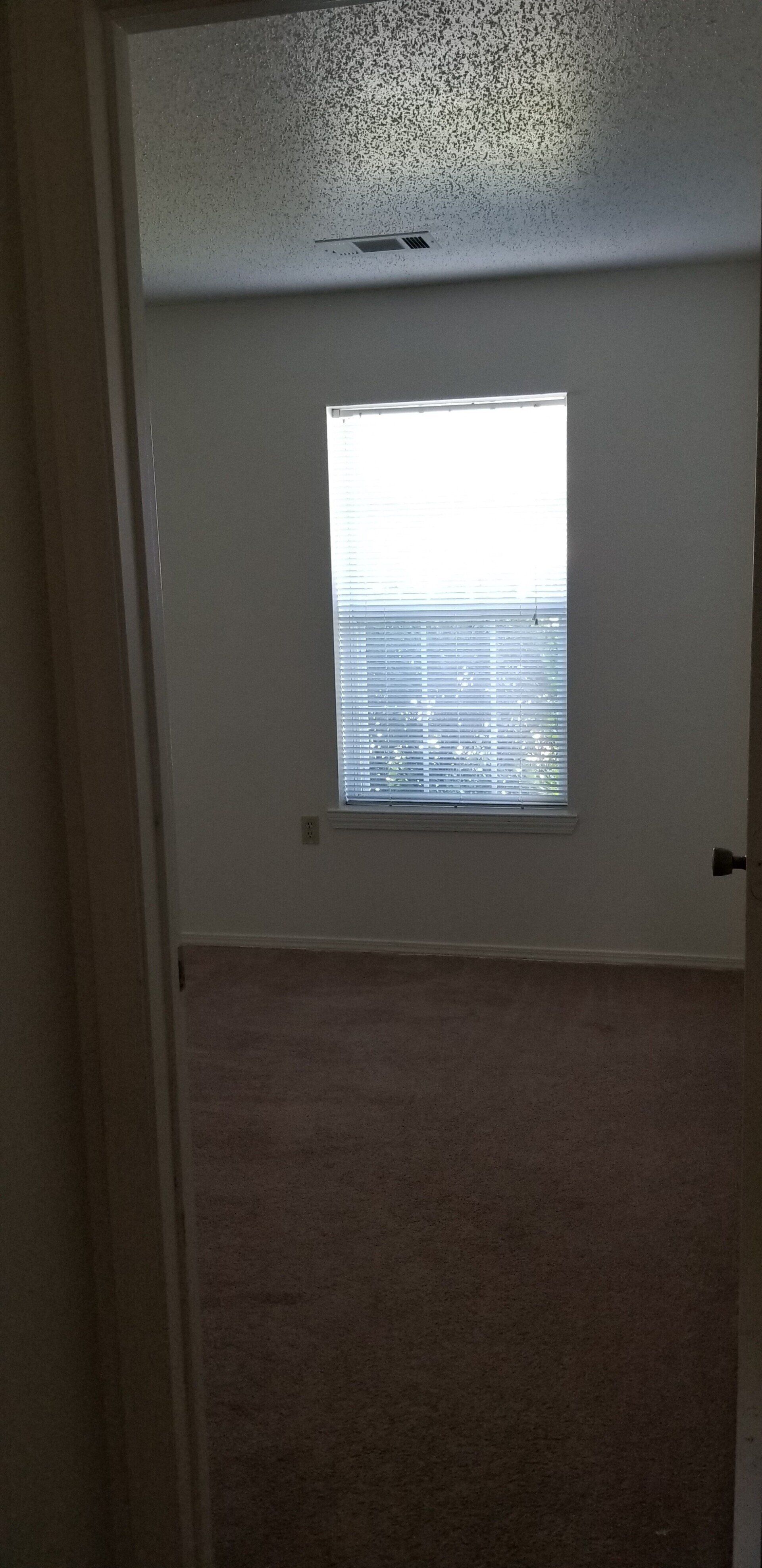 Alternate interior of front window in room