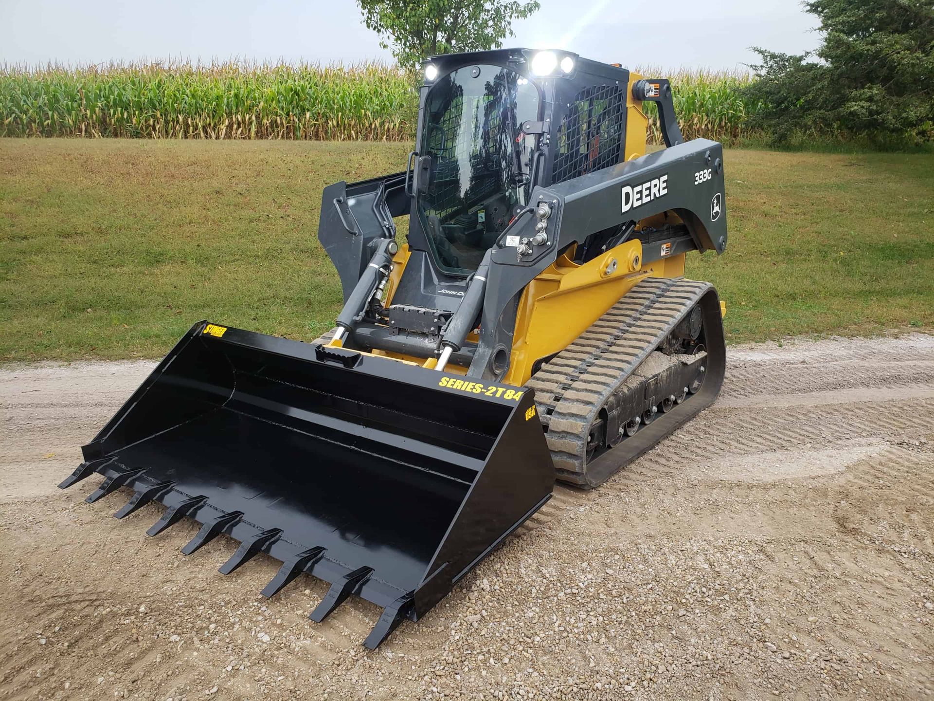 Buckets & Dirt Work Tools