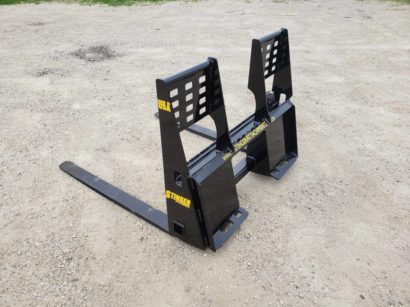 Stinger Pallet Fork