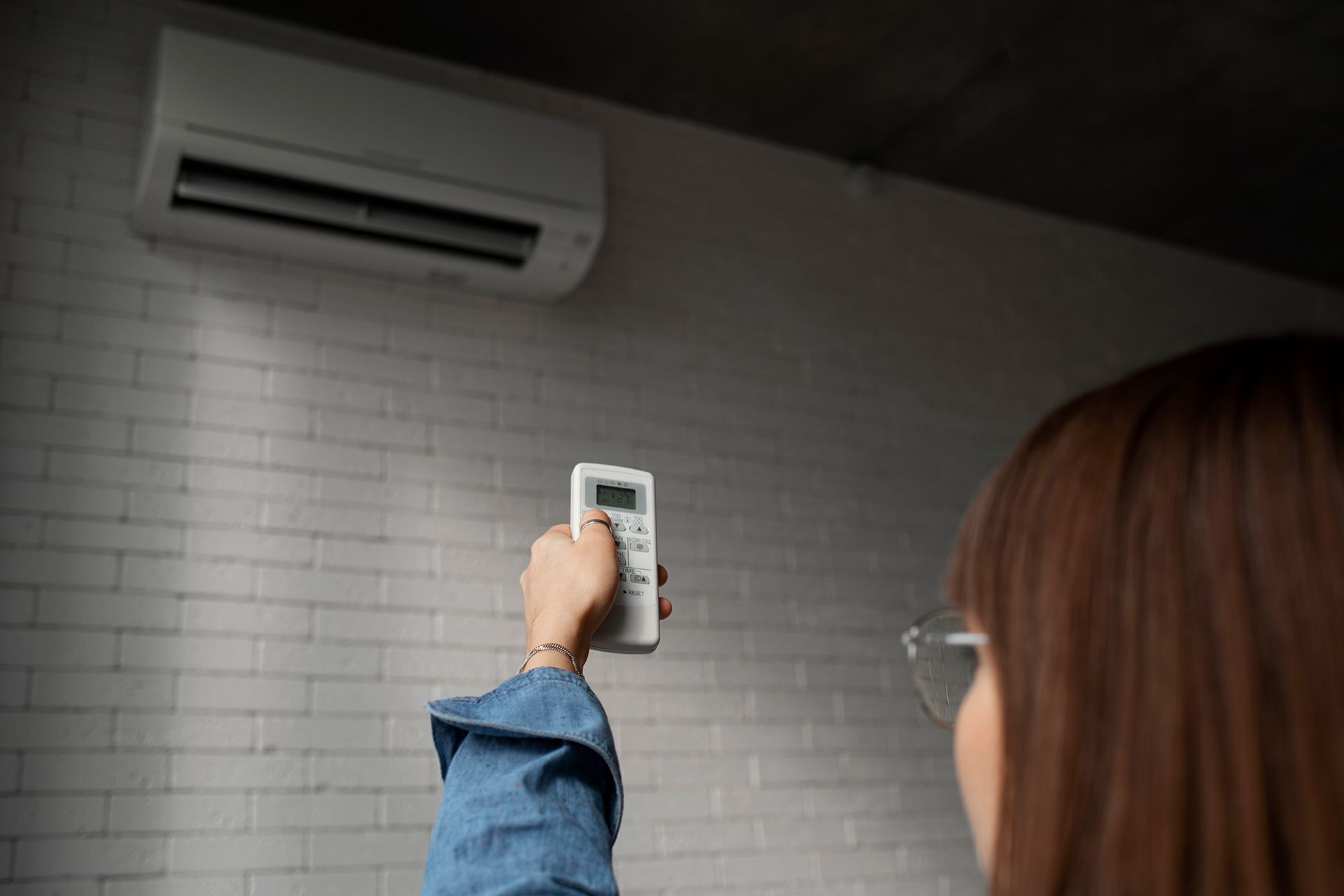Why Does My AC Keep Turning On and Off? HVAC Guide