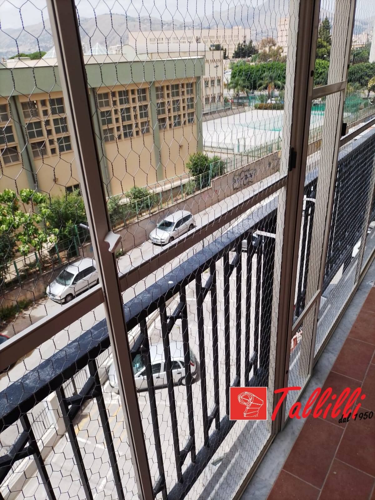 rete di protezione anticaduta gatti