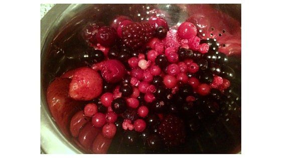 frutos rojos en un bowl