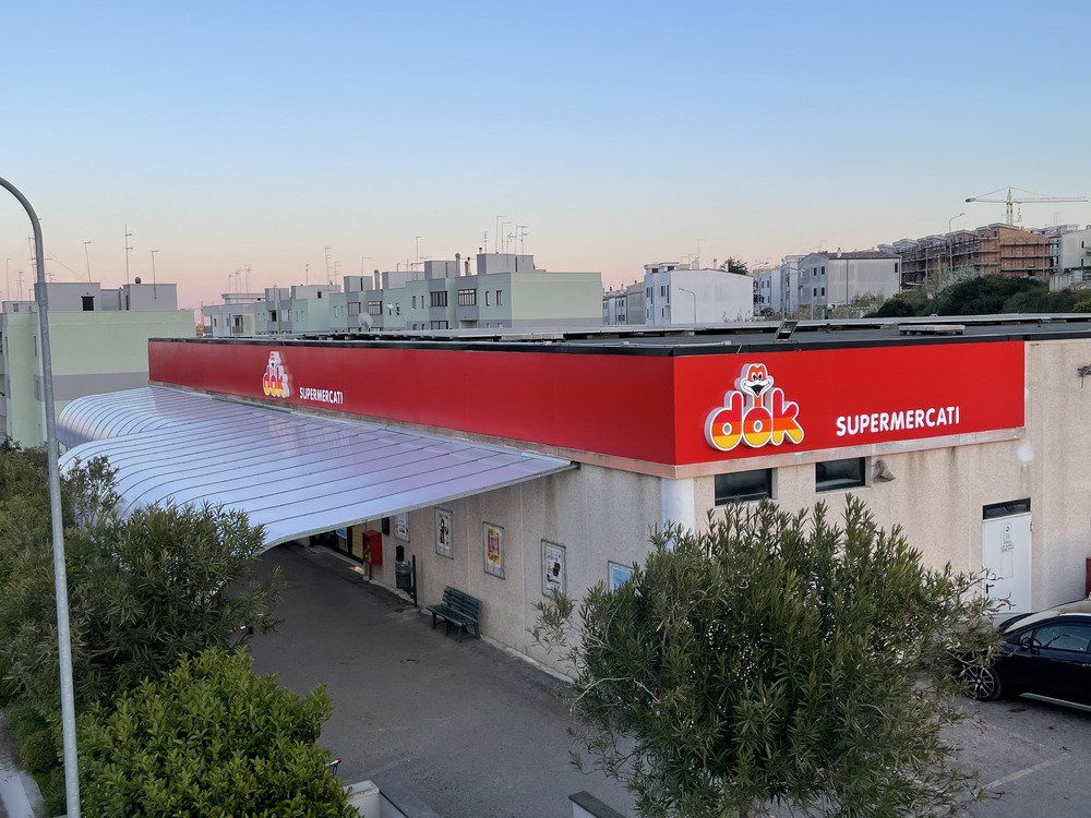 insegna grande magazzino