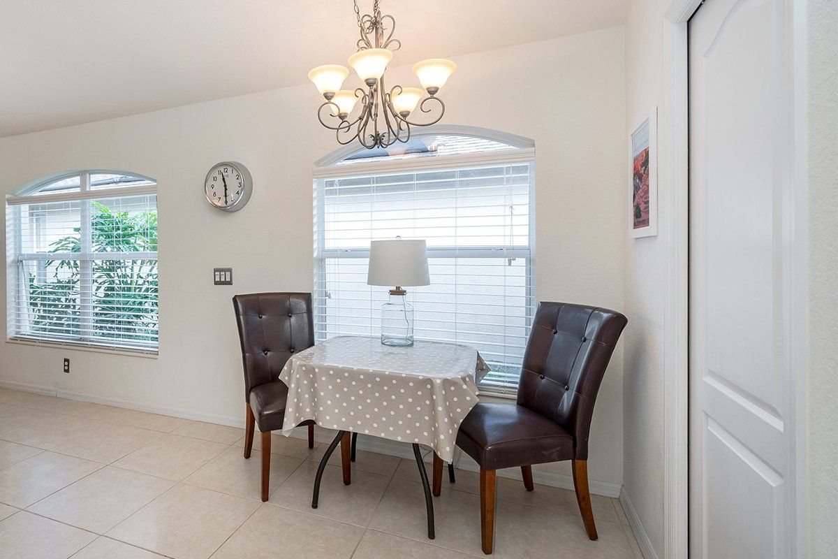 Additional dining area at Naples Lake View, Briarwood, Florida