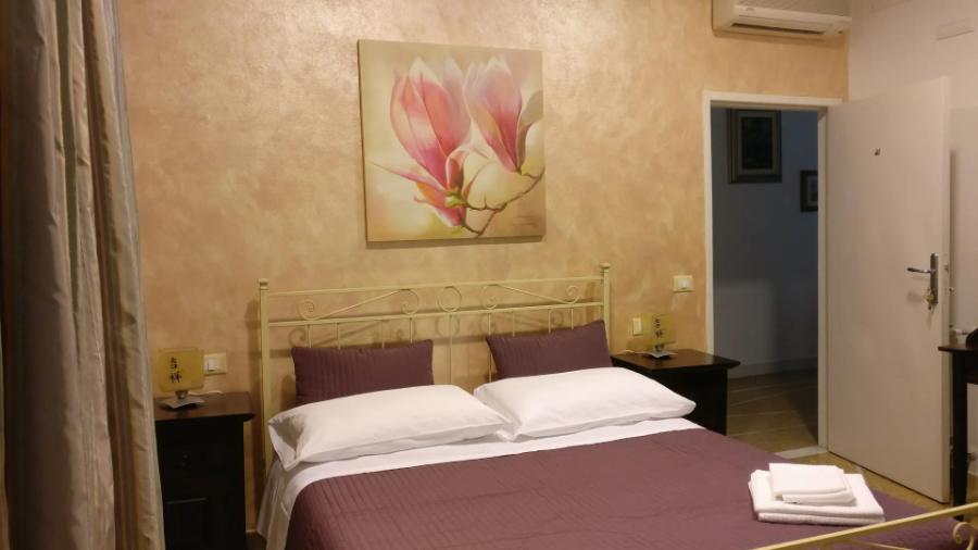 camere con arredo toscano