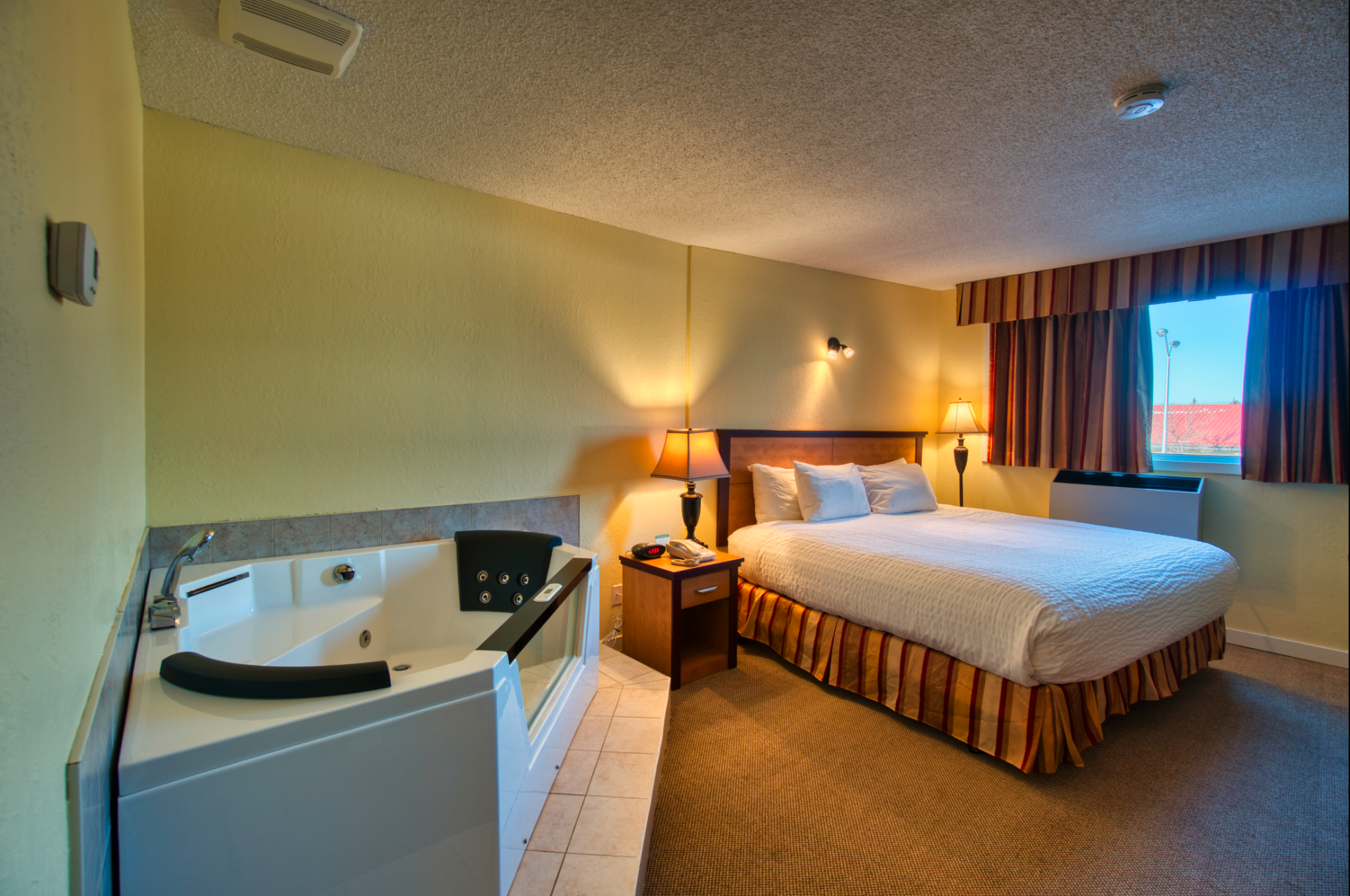 Single King Room Walkthrough