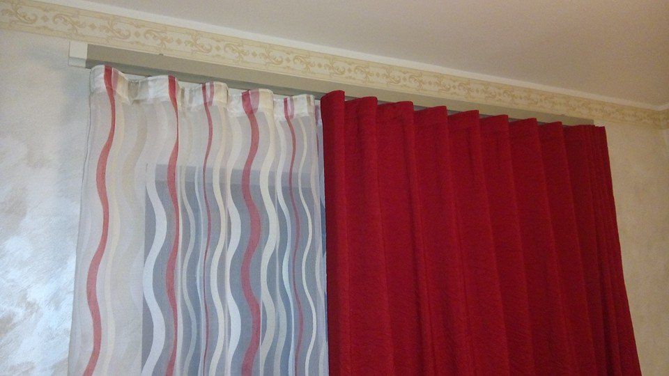 tende a fantasia e a tinta unita