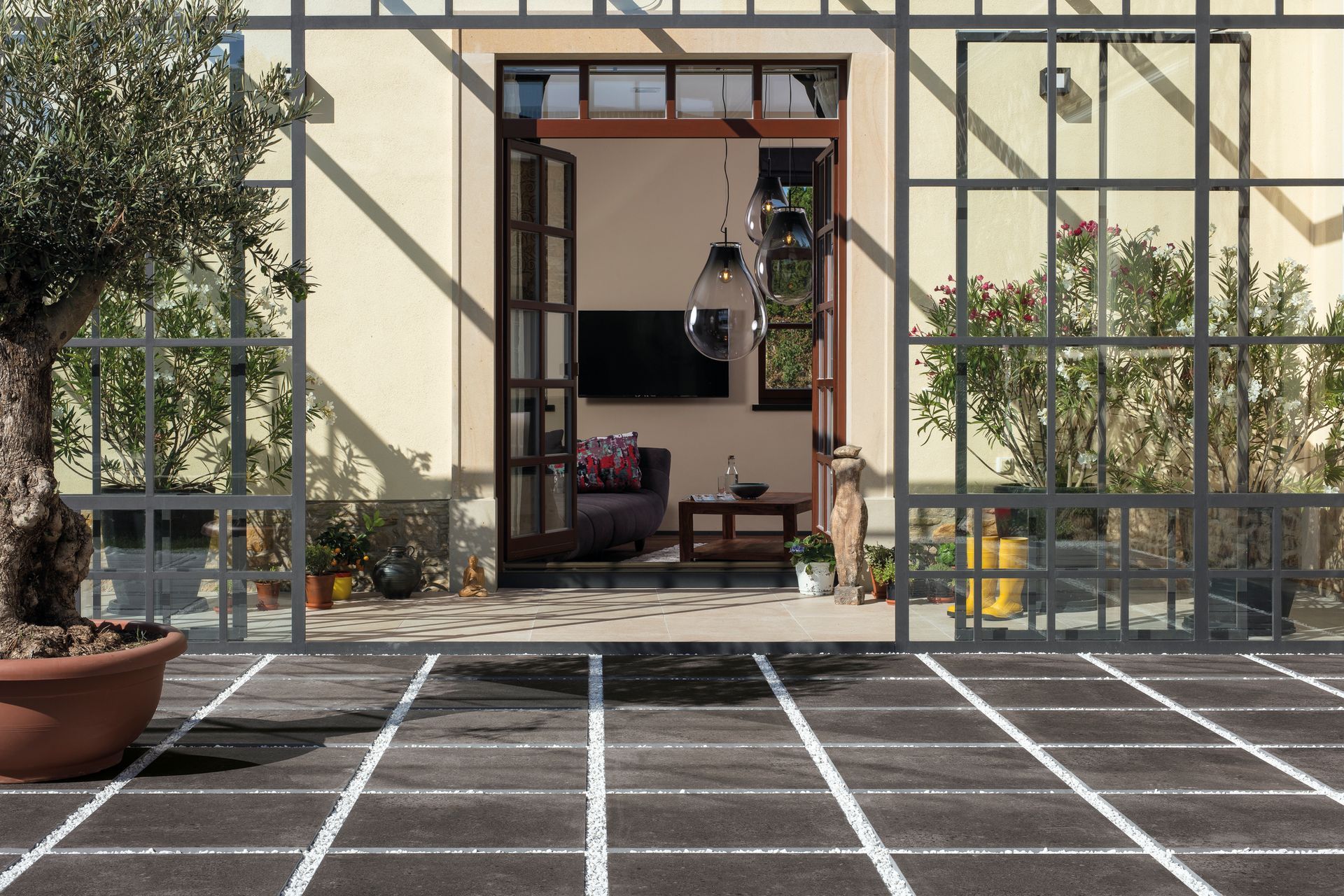 Gróðurhús með verönd fyrir framan