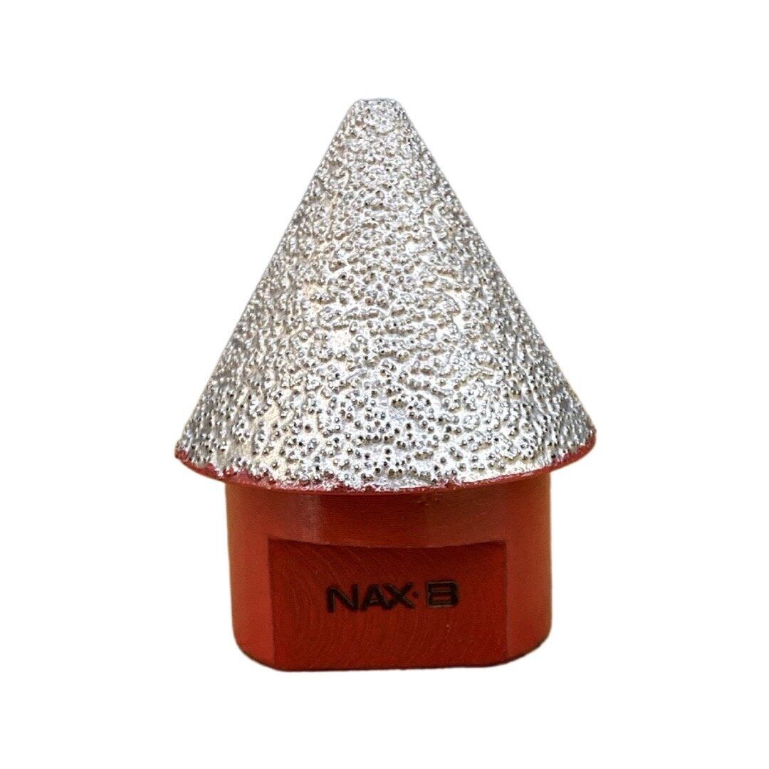 NAXB // Karbit þríyrningur bor