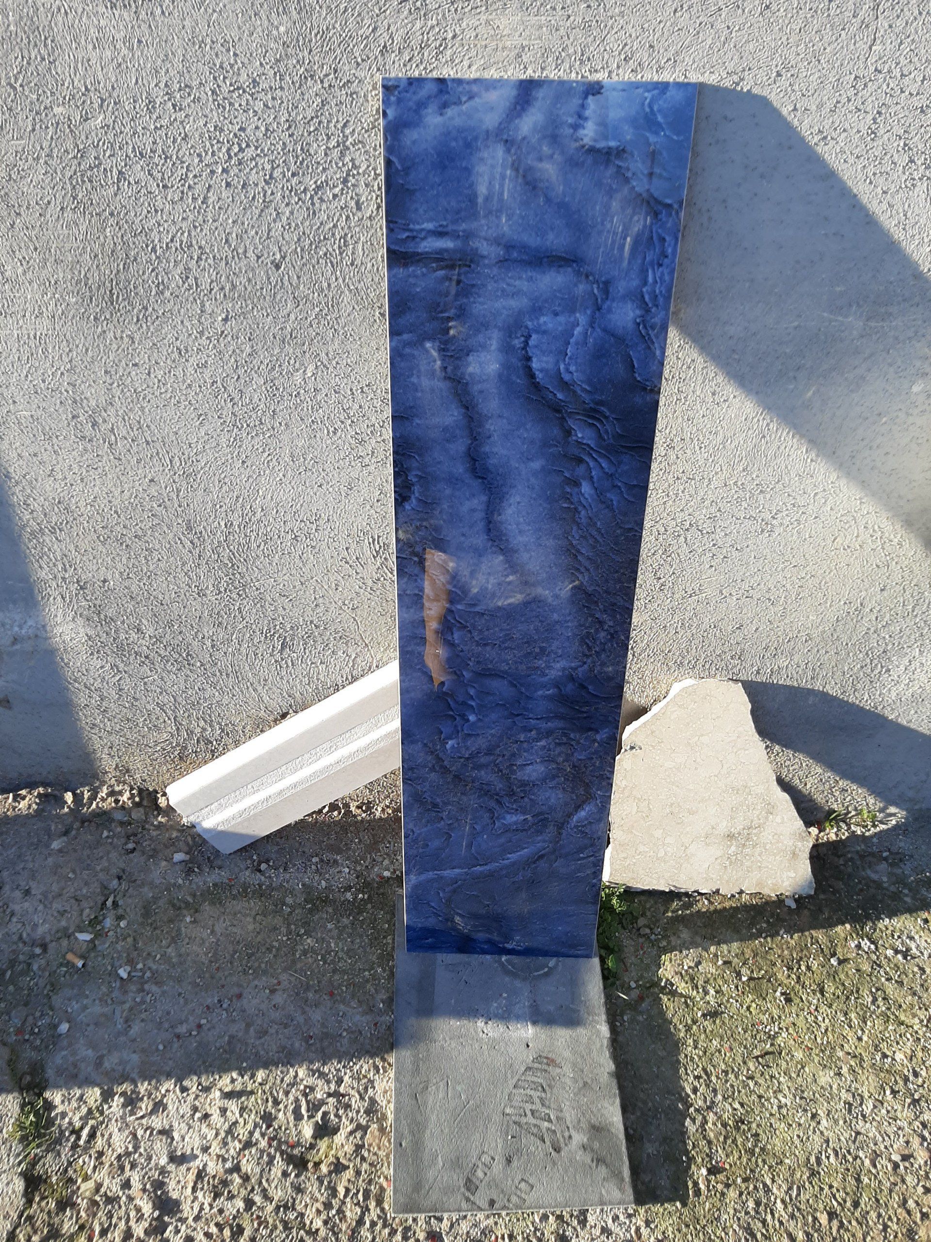 lavorazione in gres di colore blu