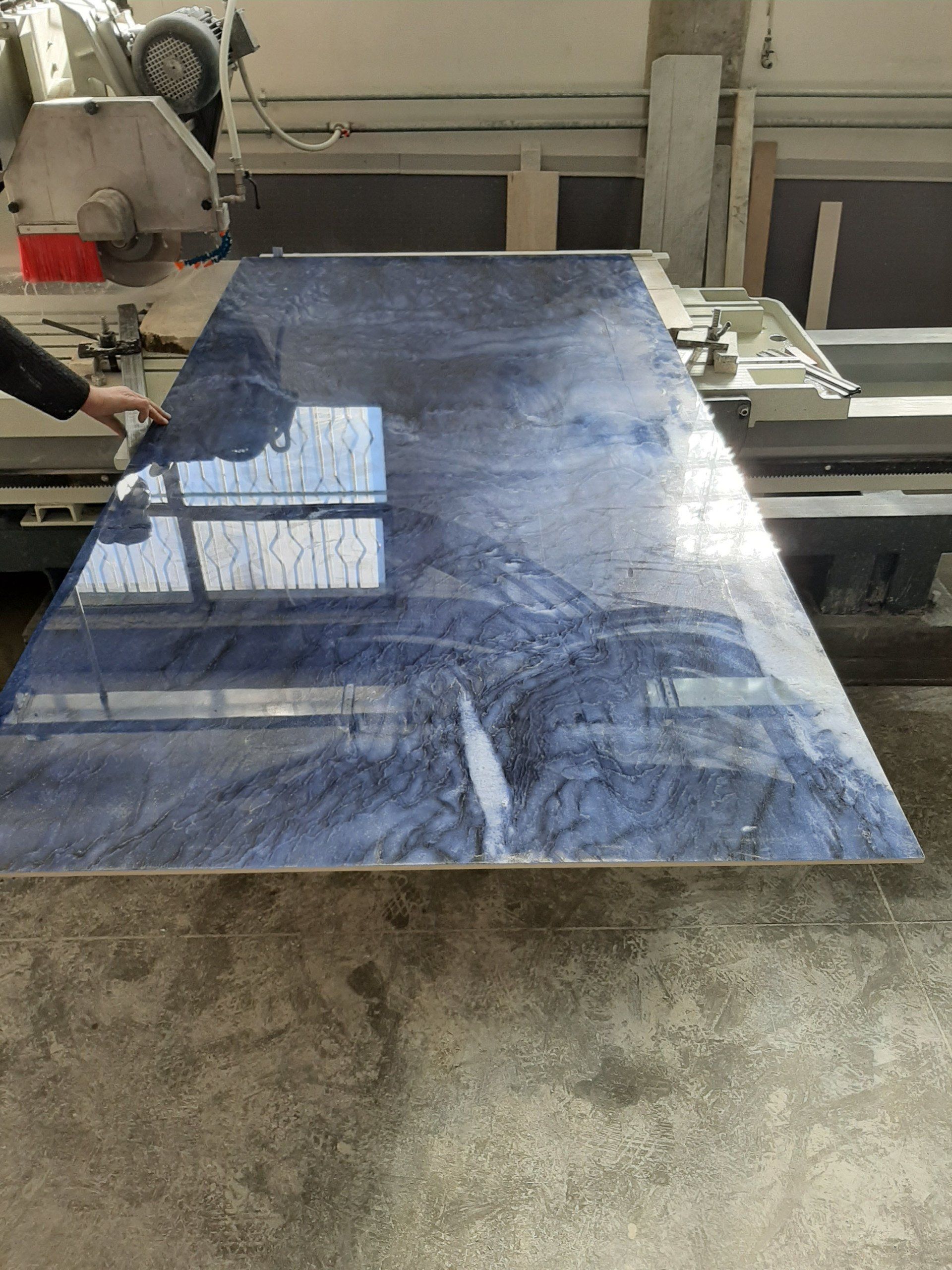 superficie in gres blu