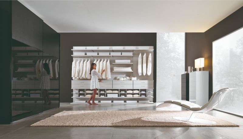 cabine armadio con suddivisione spazi