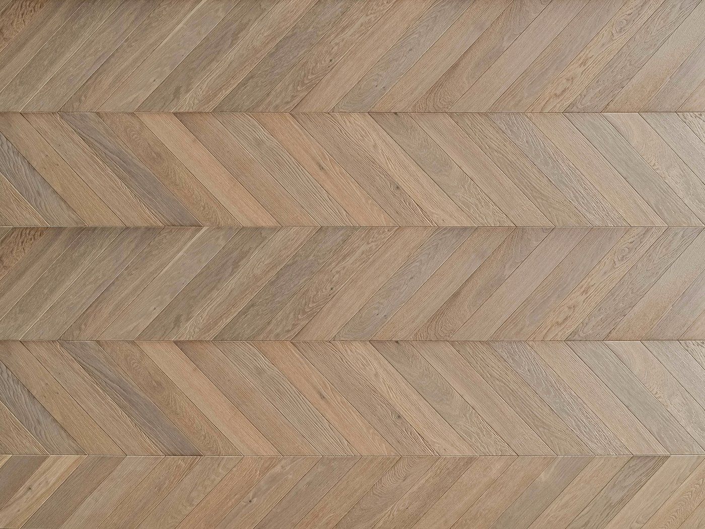 Parquet Spina Ungherese in Rovere, Noce, Teak, Larice e Olmo | Alma