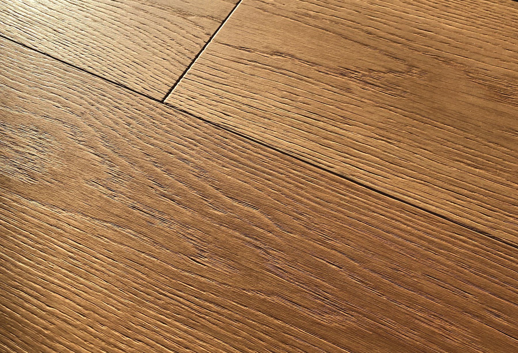 superficie parquet spazzolato