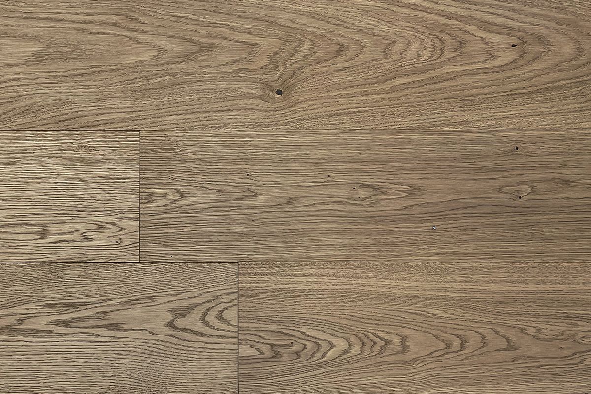 superficie pavimento in legno trattamento tinto