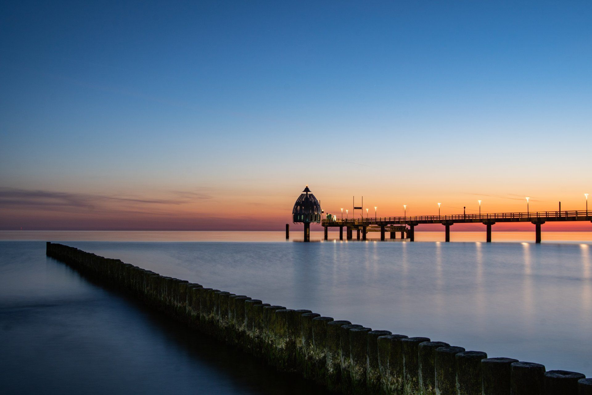 Ostsee, Zingst, Strand, Seebrücke, Morgenlicht, Sonnenaufgang, Tauchgondel, Buhnen