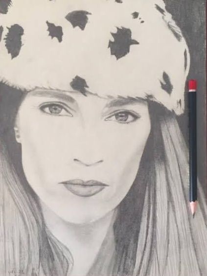 רישום בעפרונות