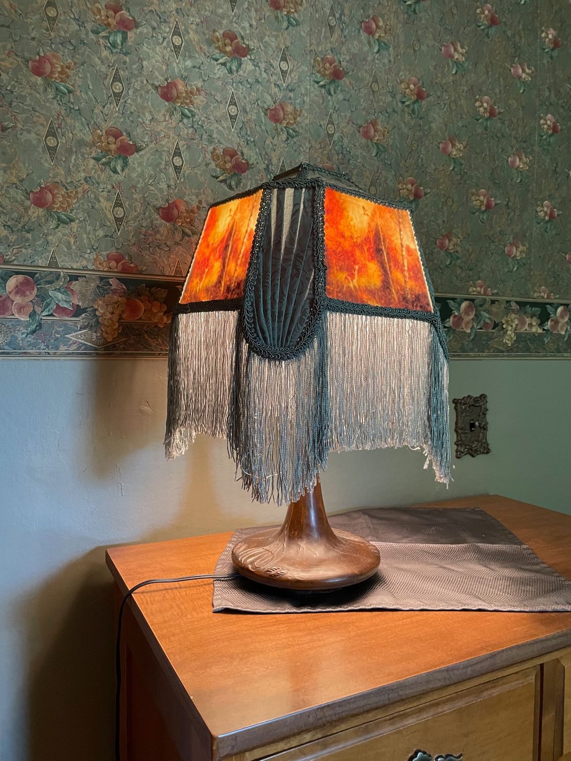 mulligan room lamp