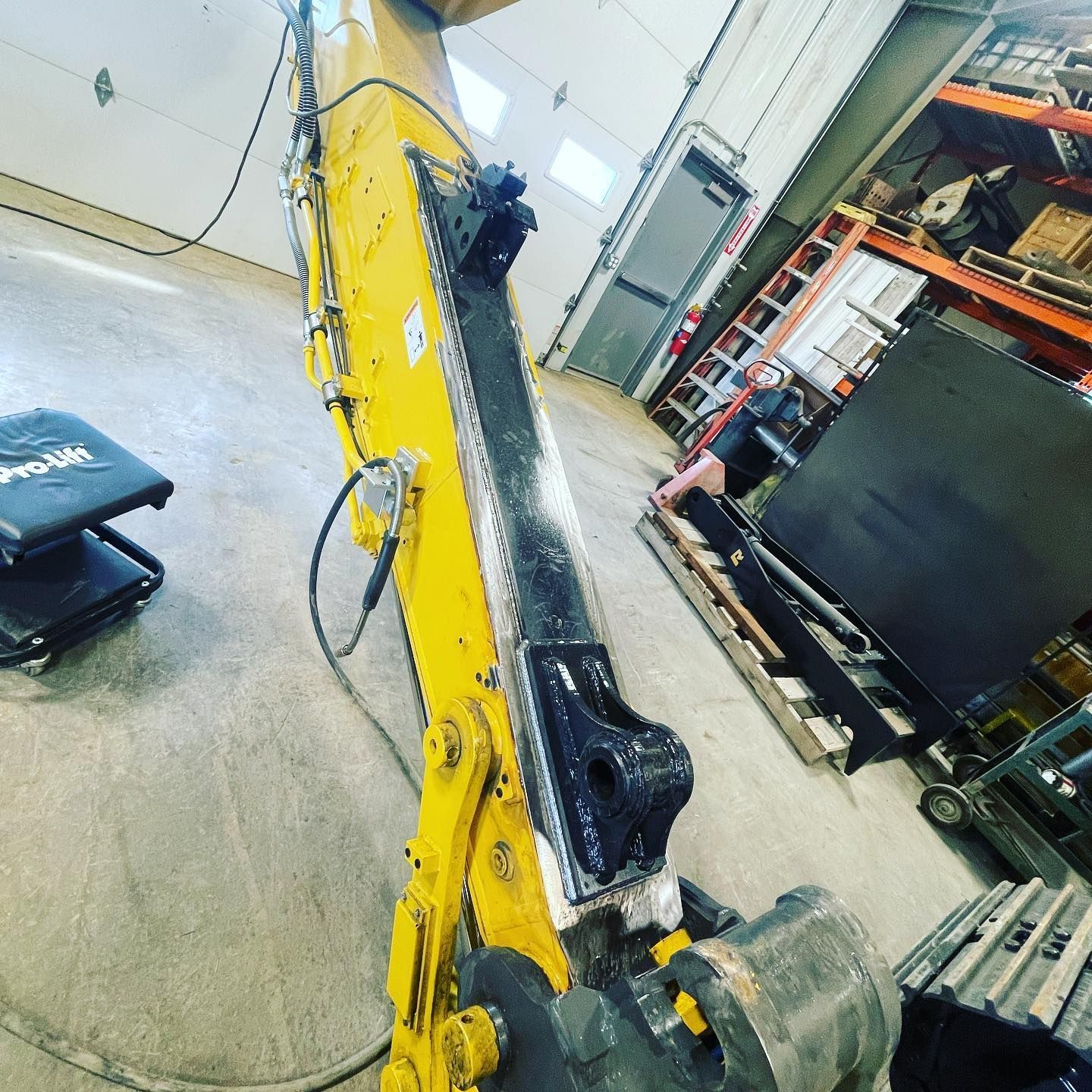 john deere, cat, heavy equipment, volvo, anaconda, eagle crusher. hydraulics.