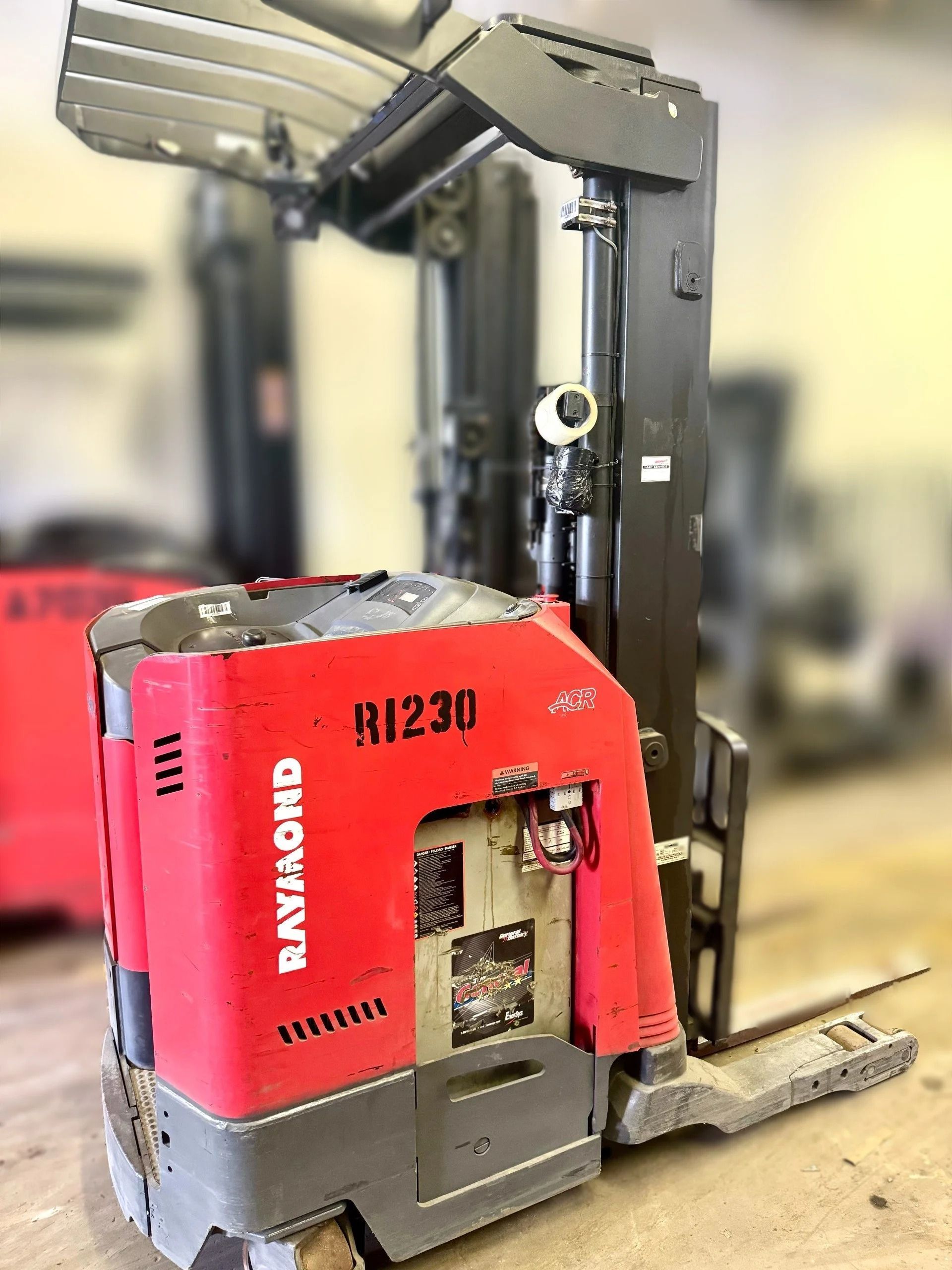 Raymond Reach Truck Forklift
