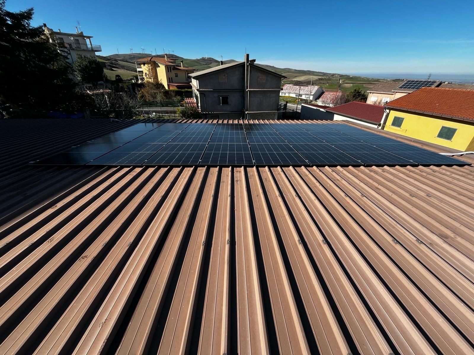 Impianto fotovoltaico 9 ,84 kWp con sistema di accumulo.