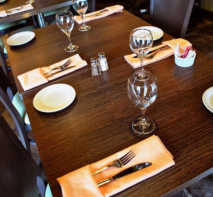 Restaurant table settings