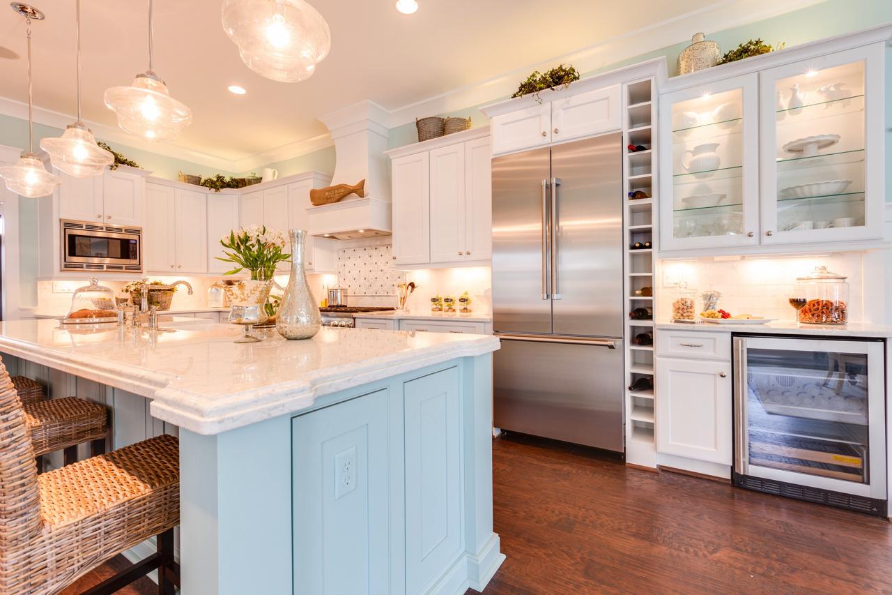 Elegant kitchen island | Kitchen Gallery | Stephen Alexander Homes | Chesapeake, VA