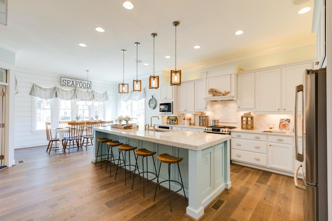 Elegant kitchen green island | Kitchen Gallery | Stephen Alexander Homes | Chesapeake, VA