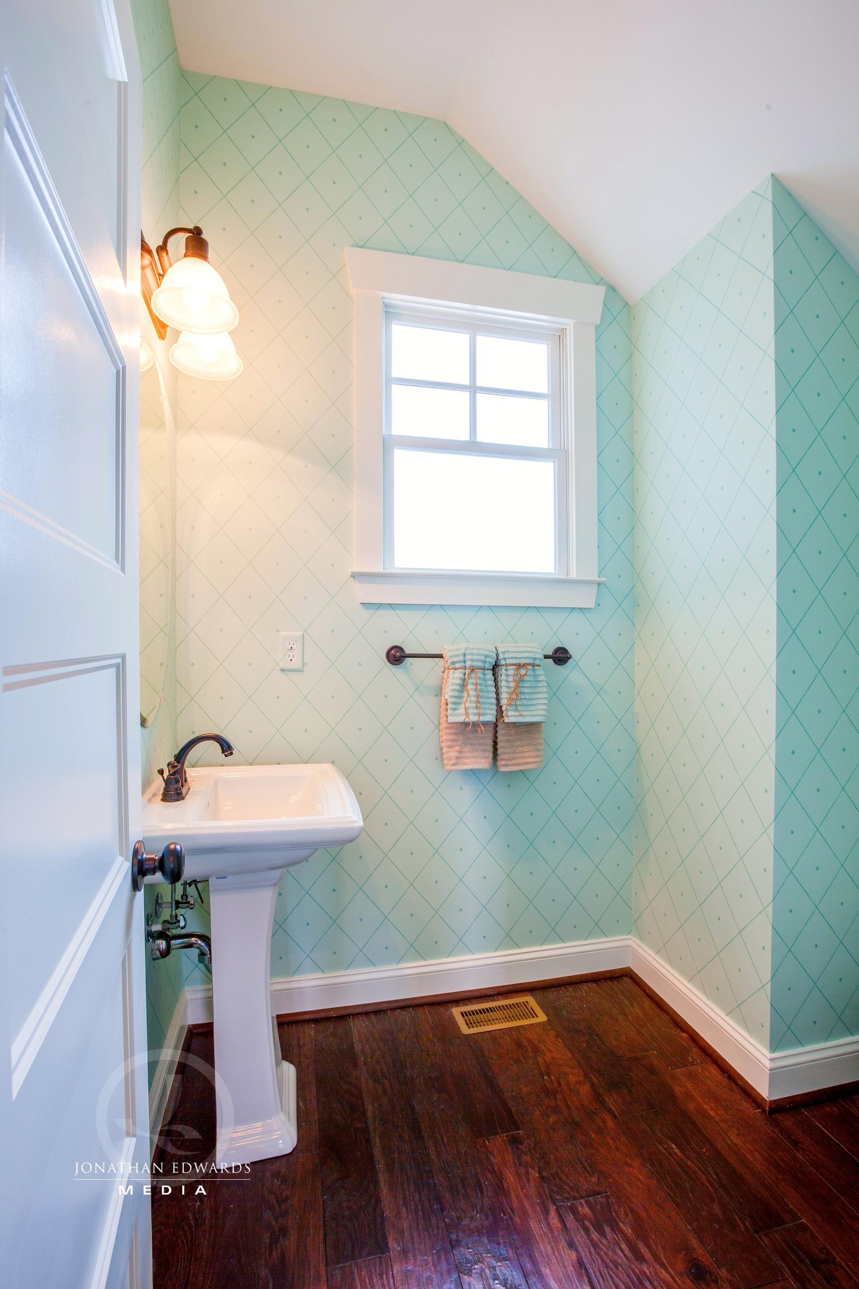 Elegant bathroom with teal walls | Bathroom Gallery | Stephen Alexander Homes | Chesapeake, VA