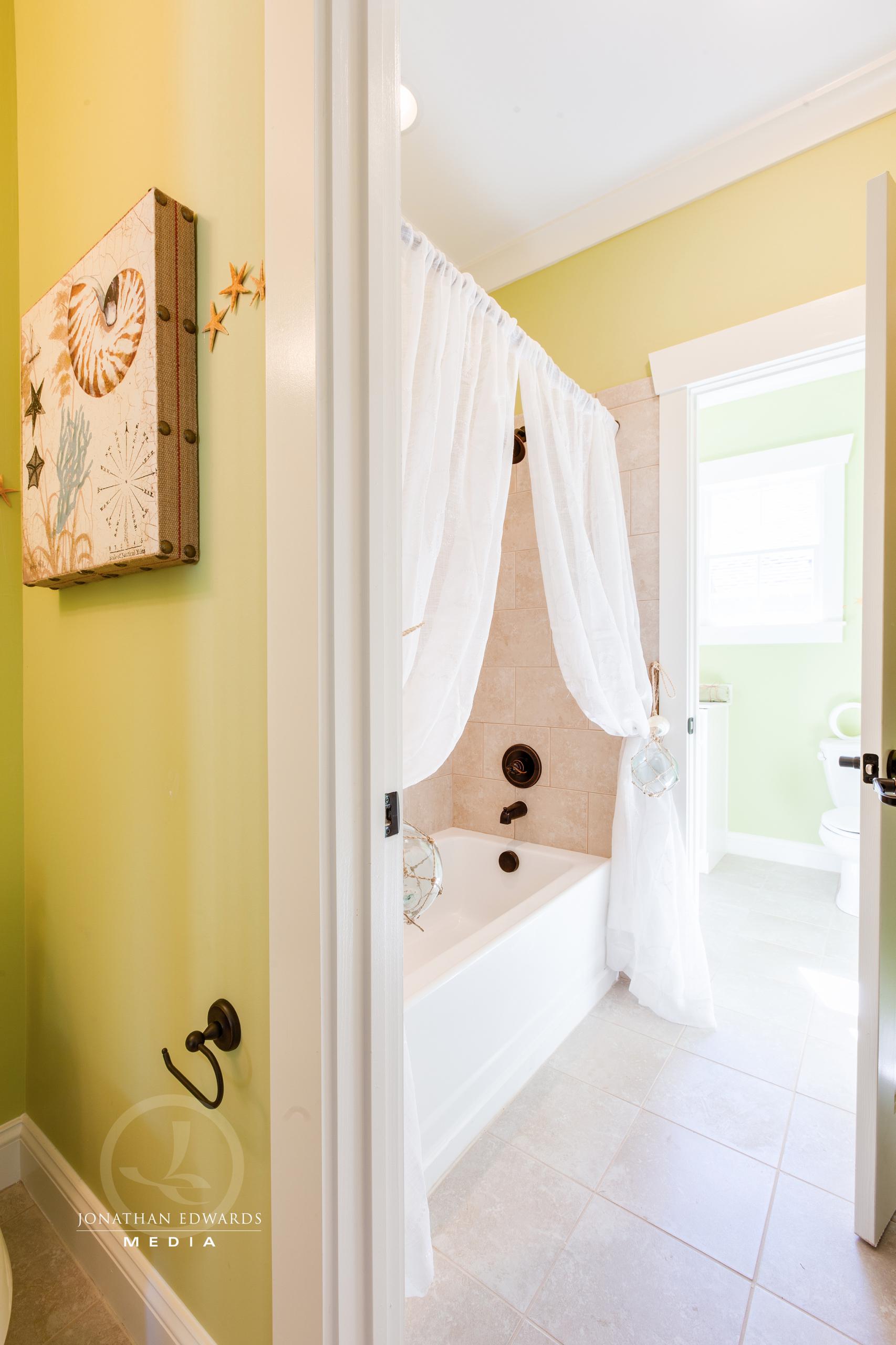 Elegant bathroom  | Bathroom Gallery | Stephen Alexander Homes | Chesapeake, VA