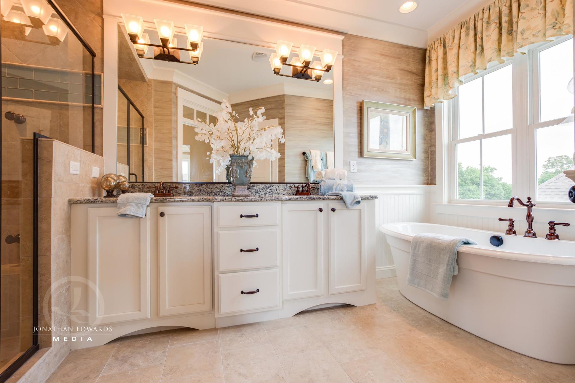 Elegant bathroom  | Bathroom Gallery | Stephen Alexander Homes | Chesapeake, VA