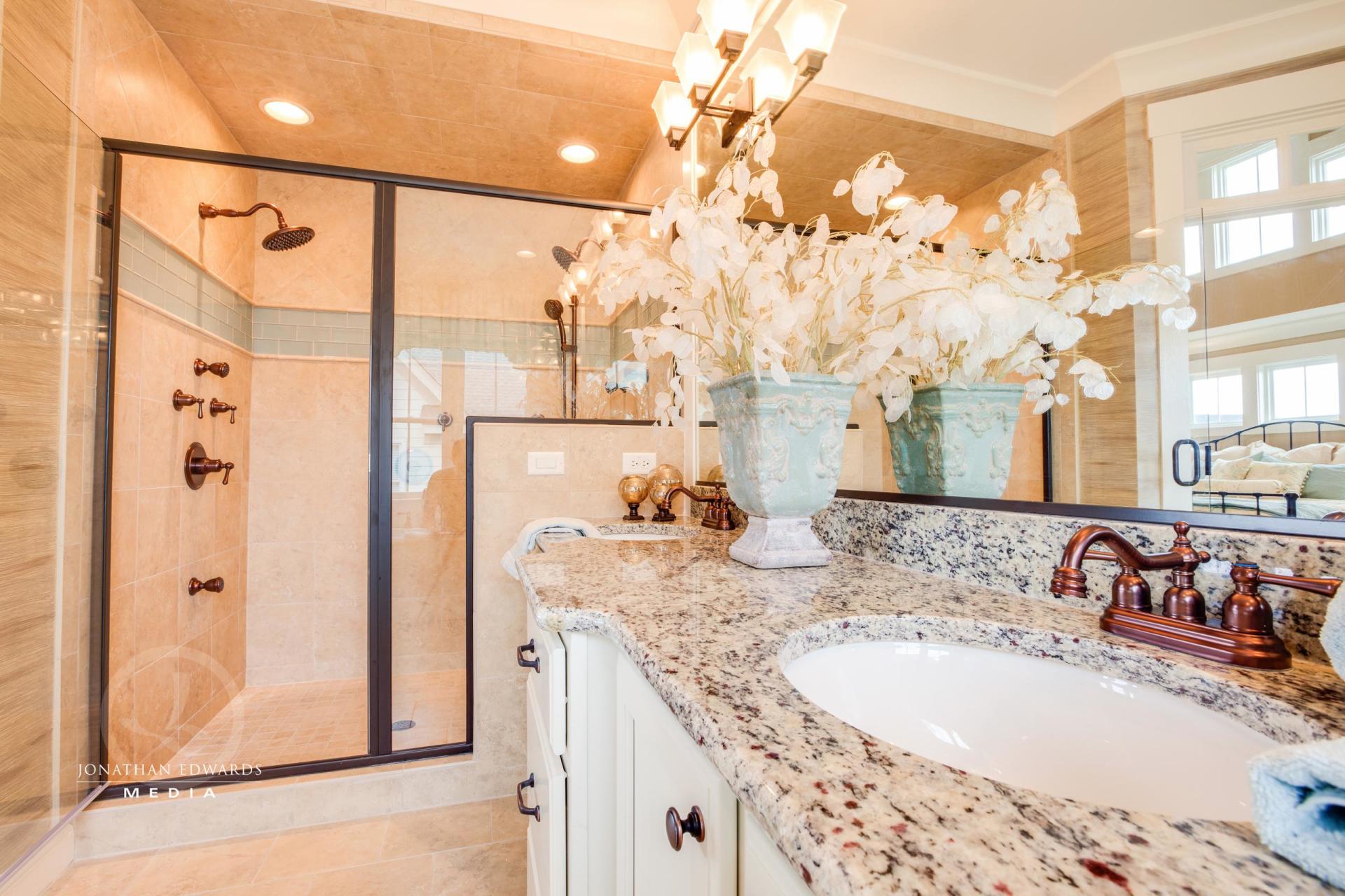 Elegant bathroom  | Bathroom Gallery | Stephen Alexander Homes | Chesapeake, VA