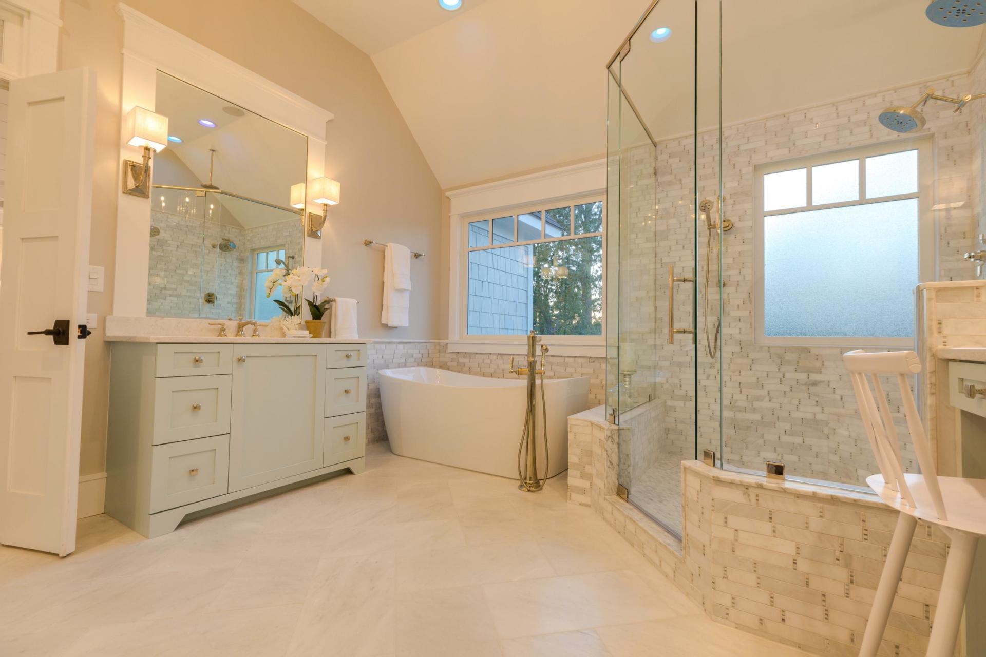 Elegant bathroom | Bathroom Gallery | Stephen Alexander Homes | Chesapeake, VA