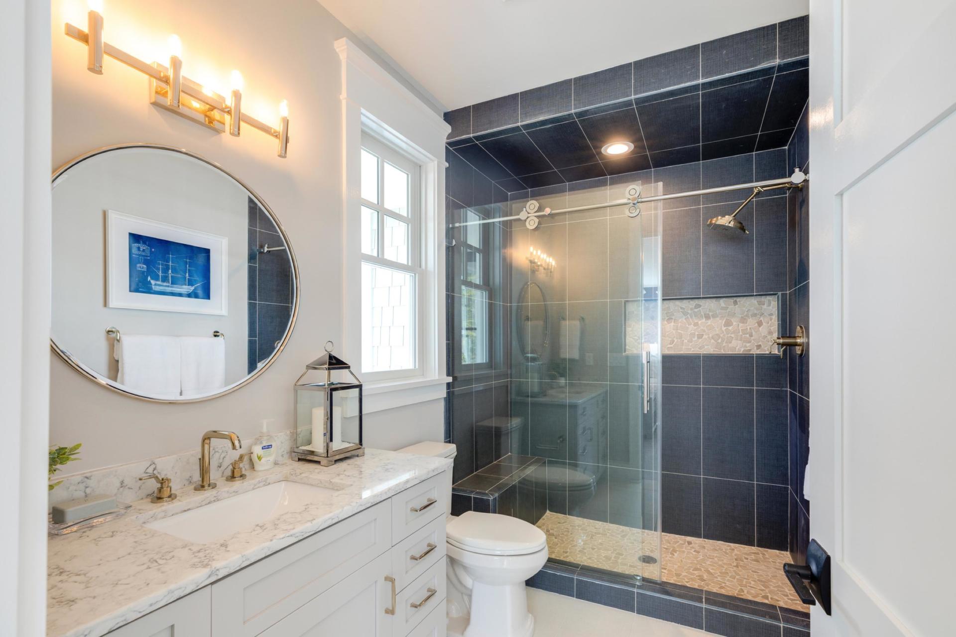 Elegant bathroom | Bathroom Gallery | Stephen Alexander Homes | Chesapeake, VA