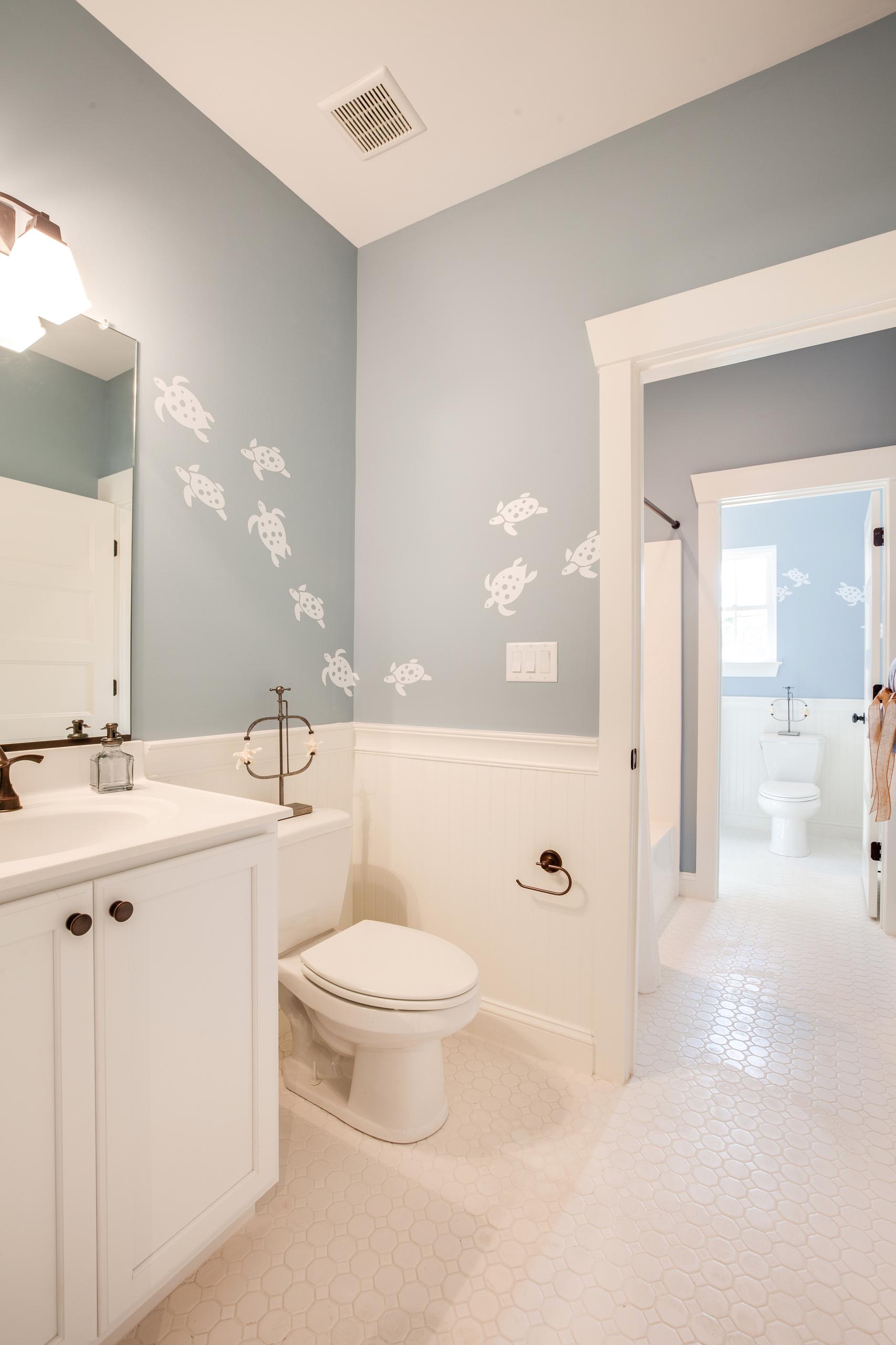 Elegant bathroom  | Bathroom Gallery | Stephen Alexander Homes | Chesapeake, VA