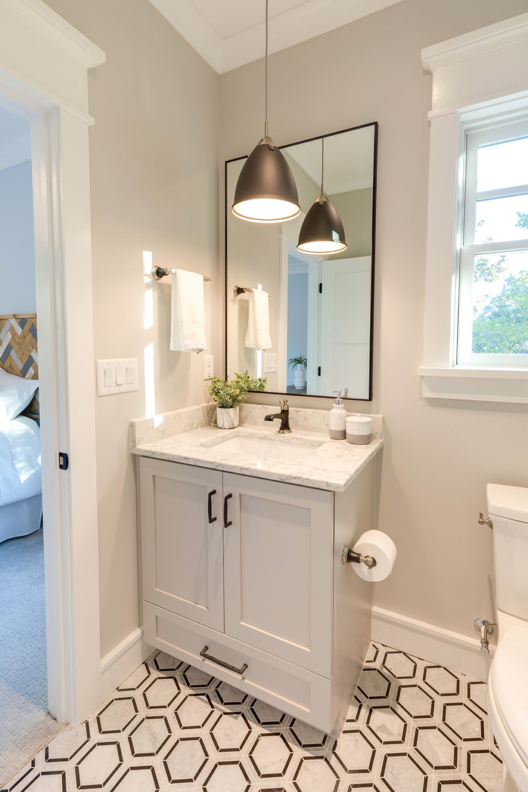 Elegant bathroom  | Bathroom Gallery | Stephen Alexander Homes | Chesapeake, VA
