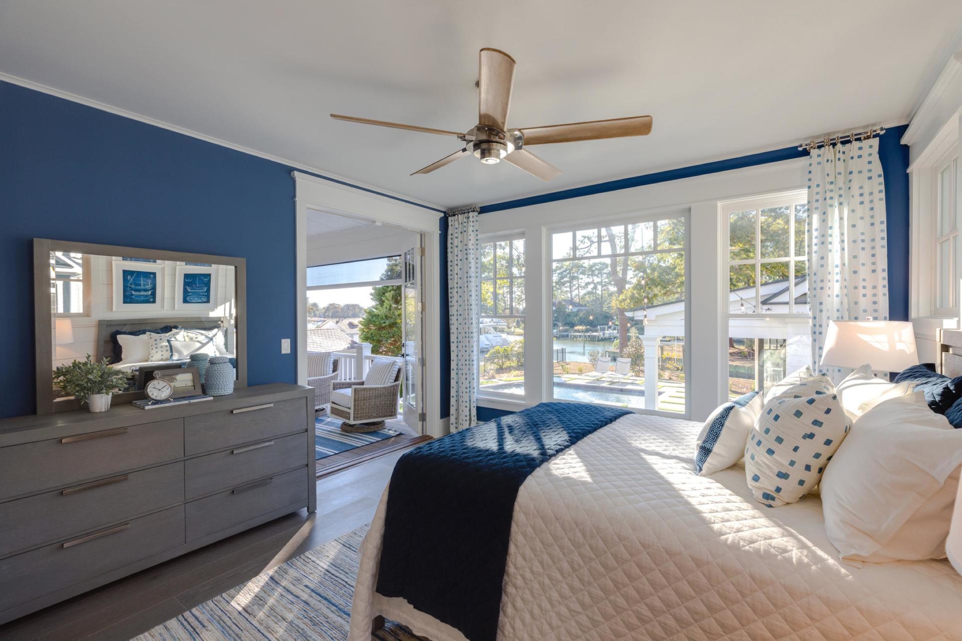 Elegant bed room  | Living Spaces Gallery | Stephen Alexander Homes | Chesapeake, VA