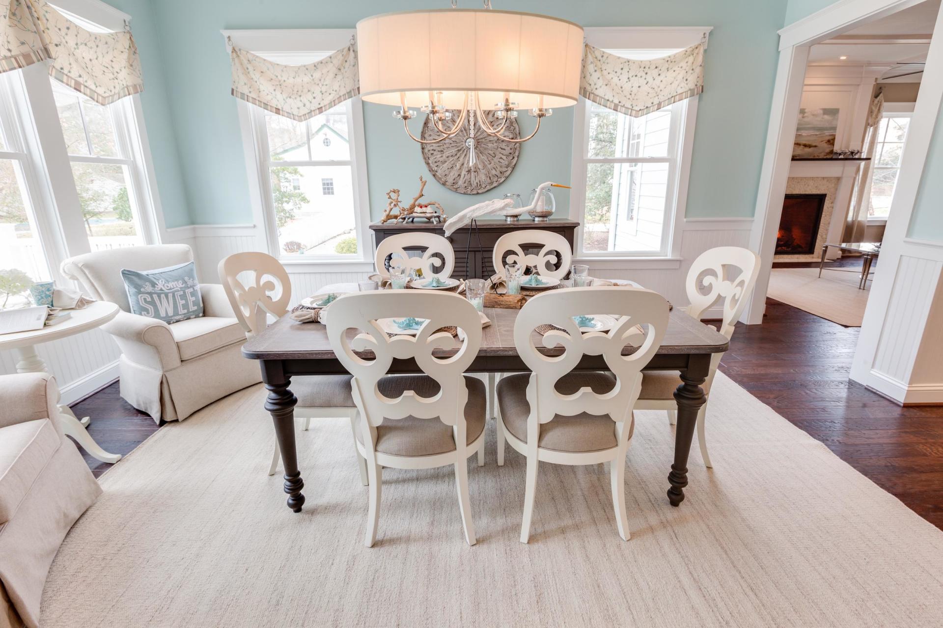 Elegant dining area  | Living Spaces Gallery | Stephen Alexander Homes | Chesapeake, VA