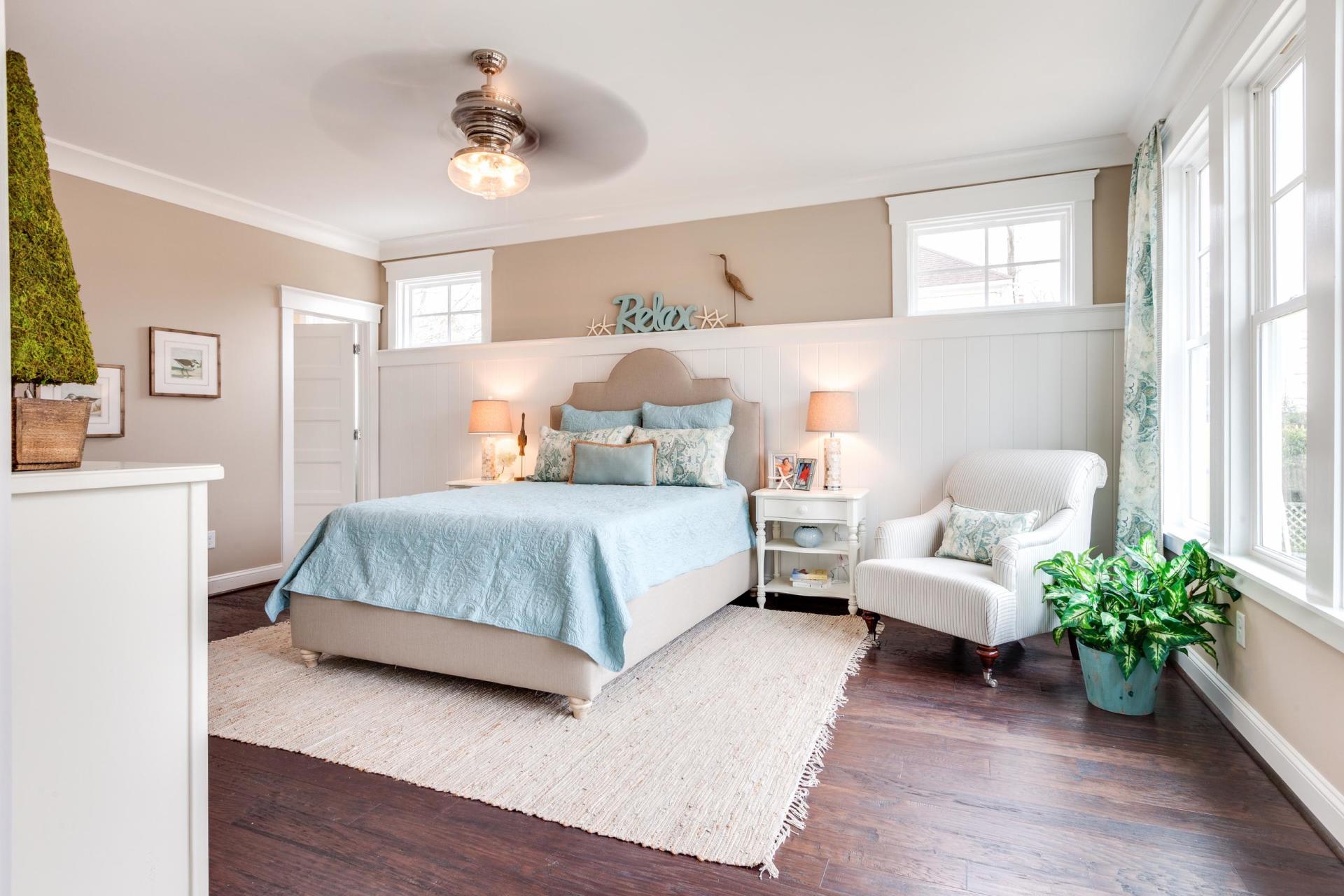 Elegant bed room area  | Living Spaces Gallery | Stephen Alexander Homes | Chesapeake, VA